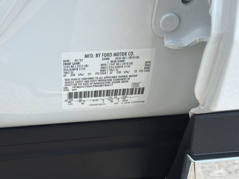 Used 2022 Ford Explorer XLT RWD image 39