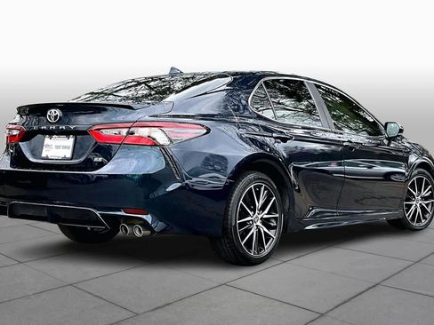 Certified 2021 Toyota Camry SE w/ Convenience Package image 24