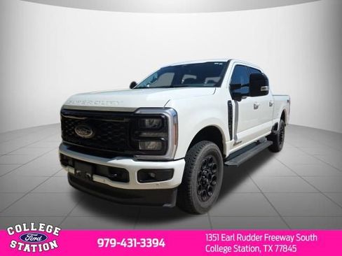 Used 2025 Ford F250 Lariat w/ Lariat Ultimate Package image 3