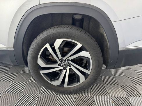 Used 2023 Volkswagen Atlas SEL AWD/4WD image 13