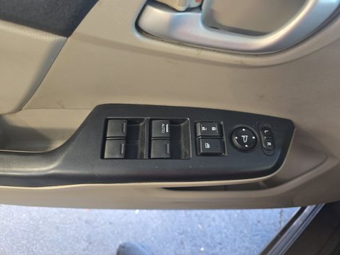 Used 2012 Honda Civic LX image 27