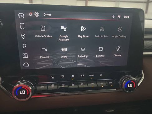 Used 2024 GMC Canyon AT4 w/ Technology Package AWD/4WD image 32