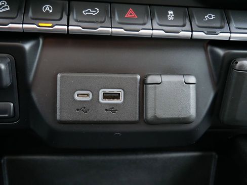 Used 2019 Chevrolet Silverado 1500 LT Trail Boss image 24