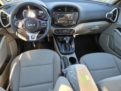 New 2025 Kia Soul LX image 18
