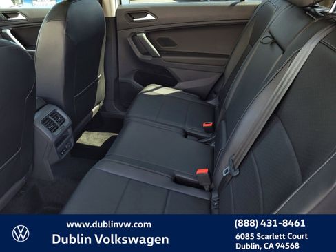 Used 2019 Volkswagen Tiguan SEL w/ 3rd Row Seat Package image 11