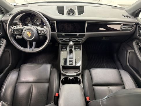 Used 2024 Porsche Macan AWD/4WD image 15