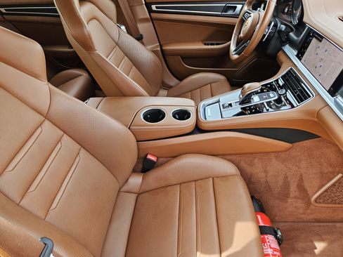 Certified 2023 Porsche Panamera GTS image 15