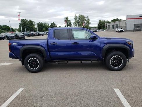 New 2025 Toyota Tacoma TRD Off-Road image 4