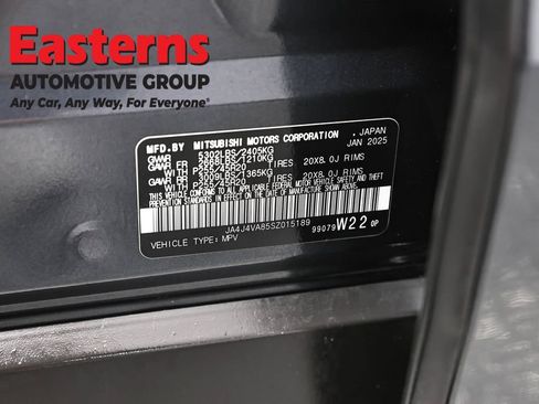 Used 2025 Mitsubishi Outlander SE AWD/4WD image 36