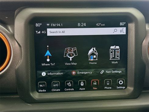 Used 2023 Jeep Gladiator Mojave w/ Cold Weather Group image 13