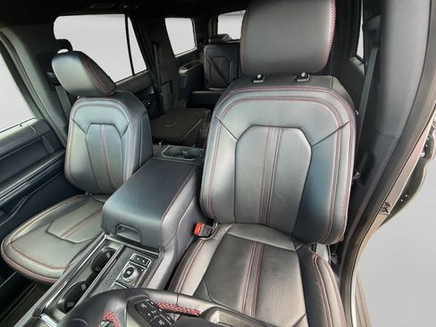 Used 2024 Ford Expedition Limited AWD/4WD image 23