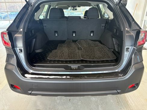 Used 2025 Subaru Outback image 6