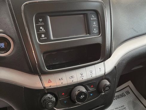Used 2013 Dodge Journey SXT image 12