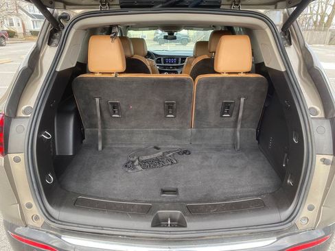 Used 2020 Buick Enclave Essence w/ Sound and Sites Package image 26