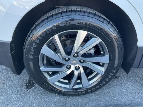 Used 2024 Chevrolet Equinox LT image 9