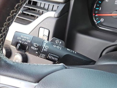 Used 2020 GMC Yukon SLT AWD/4WD image 16