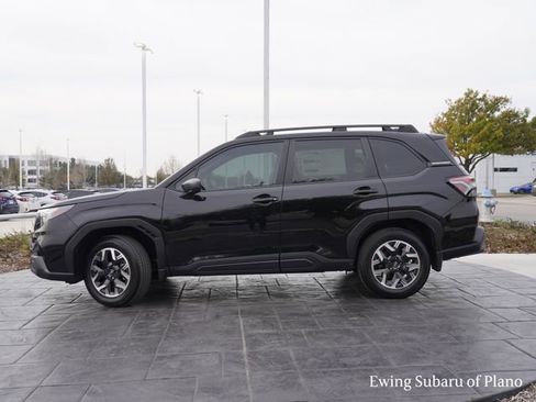 Used 2026 Subaru Forester Premium image 2