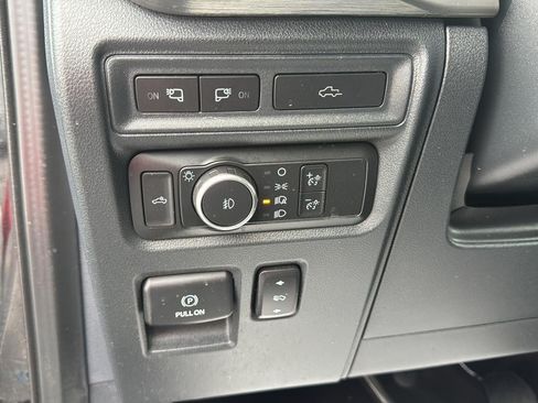 Used 2021 Ford F150 Lariat w/ Equipment Group 502A High AWD/4WD image 17