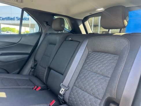 Used 2018 Chevrolet Equinox LT FWD image 19