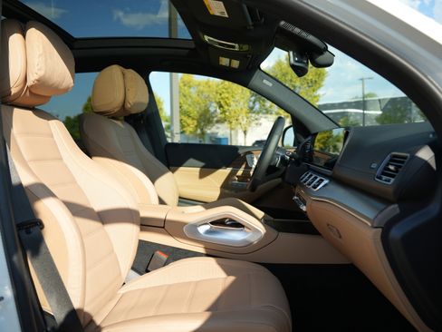 New 2026 Mercedes-Benz GLE 450 4MATIC image 42