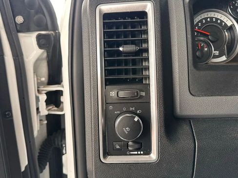 Used 2019 RAM 1500 Big Horn image 14