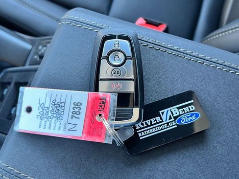 New 2025 Ford Bronco Badlands image 49