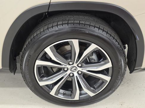 Used 2018 Lexus RX 450h AWD w/ Premium Package image 56