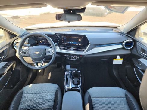 New 2026 Chevrolet Trax LT w/ Driver Confidence Package image 2