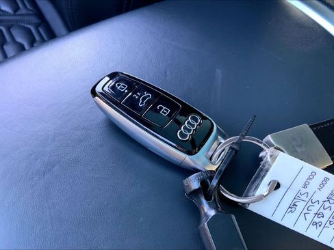 Used 2022 Audi RS Q8 image 14