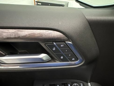 Used 2024 Chevrolet Silverado 1500 LTZ w/ Technology Package AWD/4WD image 24
