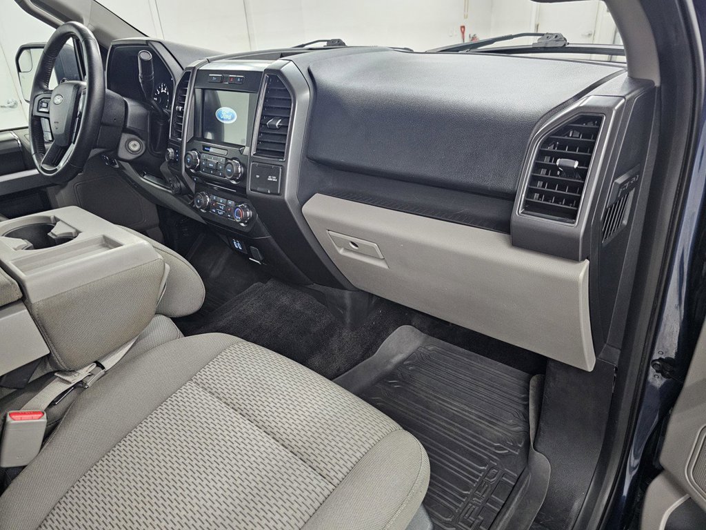 Used 2017 Ford F150 XLT w/ Equipment Group 302A Luxury AWD/4WD image 15