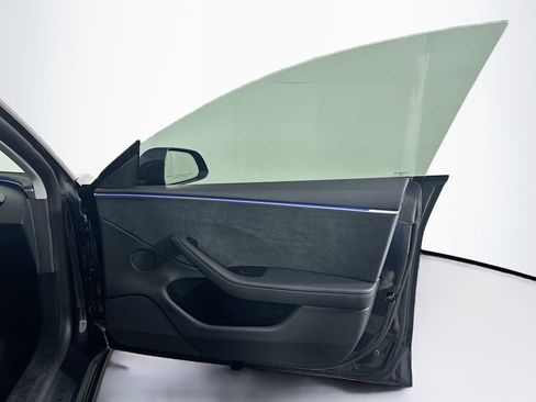 Used 2024 Tesla Model 3 Long Range image 33