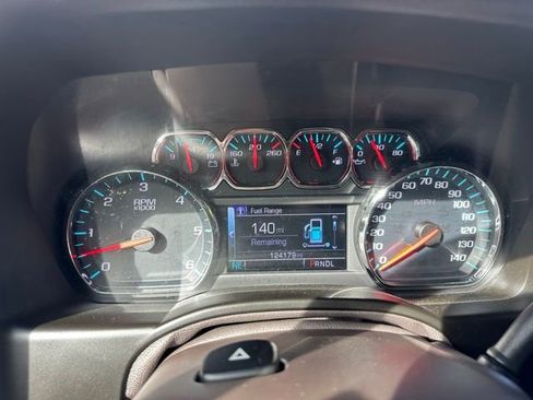 Used 2019 Chevrolet Tahoe LT w/ LT Signature Package AWD/4WD image 18