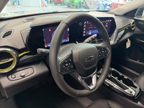 New 2026 Chevrolet Trax ACTIV w/ Sunroof Package FWD image 15