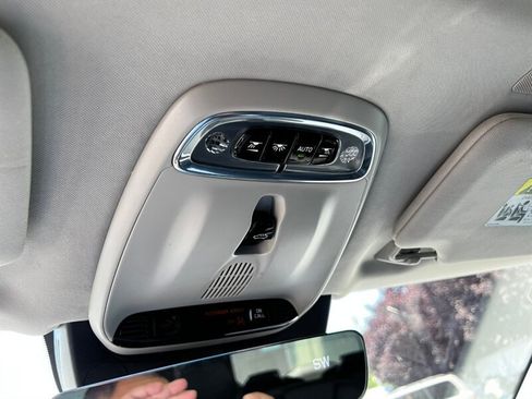 Used 2018 Volvo XC90 T5 Momentum w/ Convenience Package AWD/4WD image 46