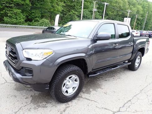 Certified 2019 Toyota Tacoma SR w/ SR Convenience Package AWD/4WD image 11