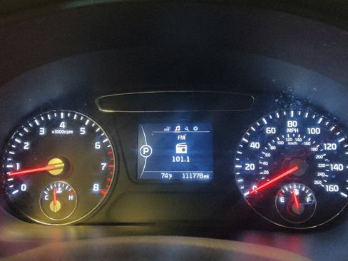 Used 2016 Kia Sorento AWD w/ LX Convenience Package image 23