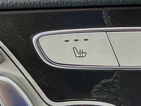 Used 2015 Mercedes-Benz C 300 4MATIC Sedan image 24