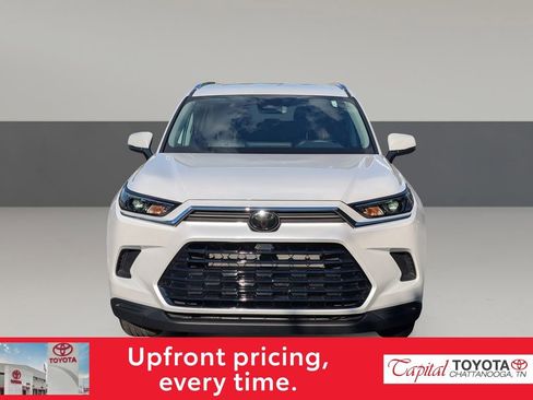 Certified 2026 Toyota Grand Highlander XLE image 3