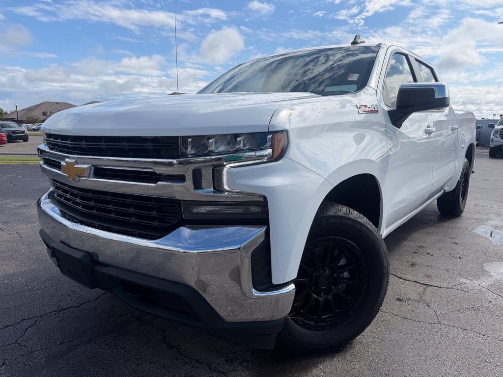 Used 2021 Chevrolet Silverado 1500 LT AWD/4WD image 2