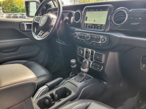 Used 2021 Jeep Wrangler Unlimited Sahara image 21