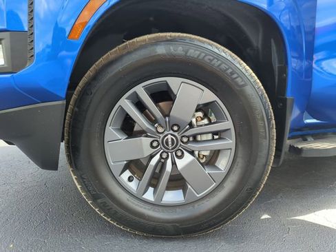 Used 2025 Nissan Frontier SV w/ SV Convenience Package image 46