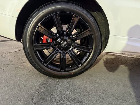 Used 2020 Land Rover Range Rover Sport HST image 27