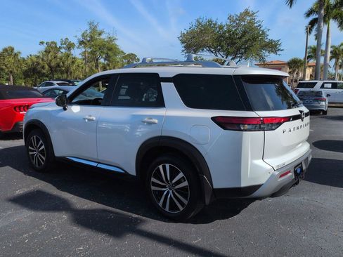Used 2025 Nissan Pathfinder Platinum w/ Cargo Package FWD image 6