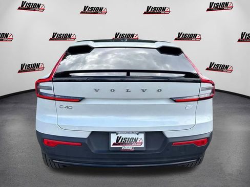 Used 2023 Volvo C40 P8 Recharge Ultimate image 6