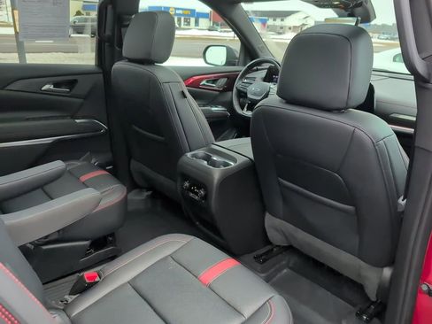 Used 2024 Chevrolet Traverse RS w/ LPO, Floor Liner Package image 29