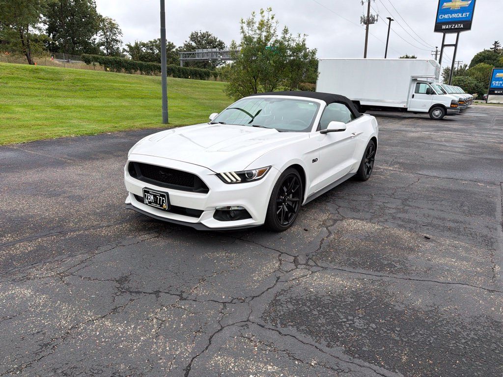 Used 2017 Ford Mustang GT Premium w/ Black Accent Package RWD image 8