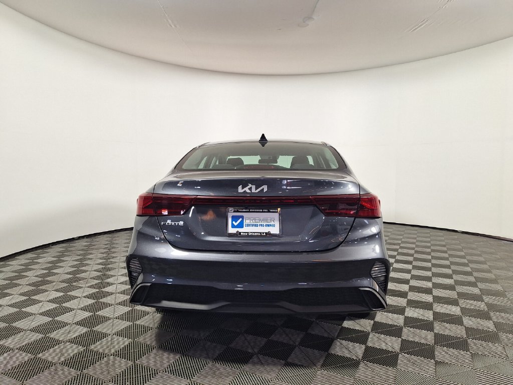 Used 2023 Kia Forte LXS w/ LXS Technology Package FWD image 6