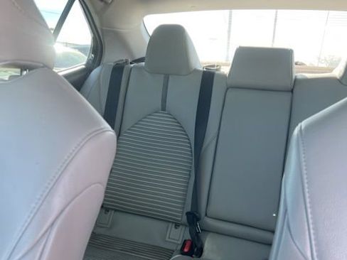 Used 2019 Toyota Camry SE w/ Carpet Mat Package image 33
