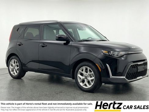 Used 2025 Kia Soul LX w/ LX Technology Package image 1